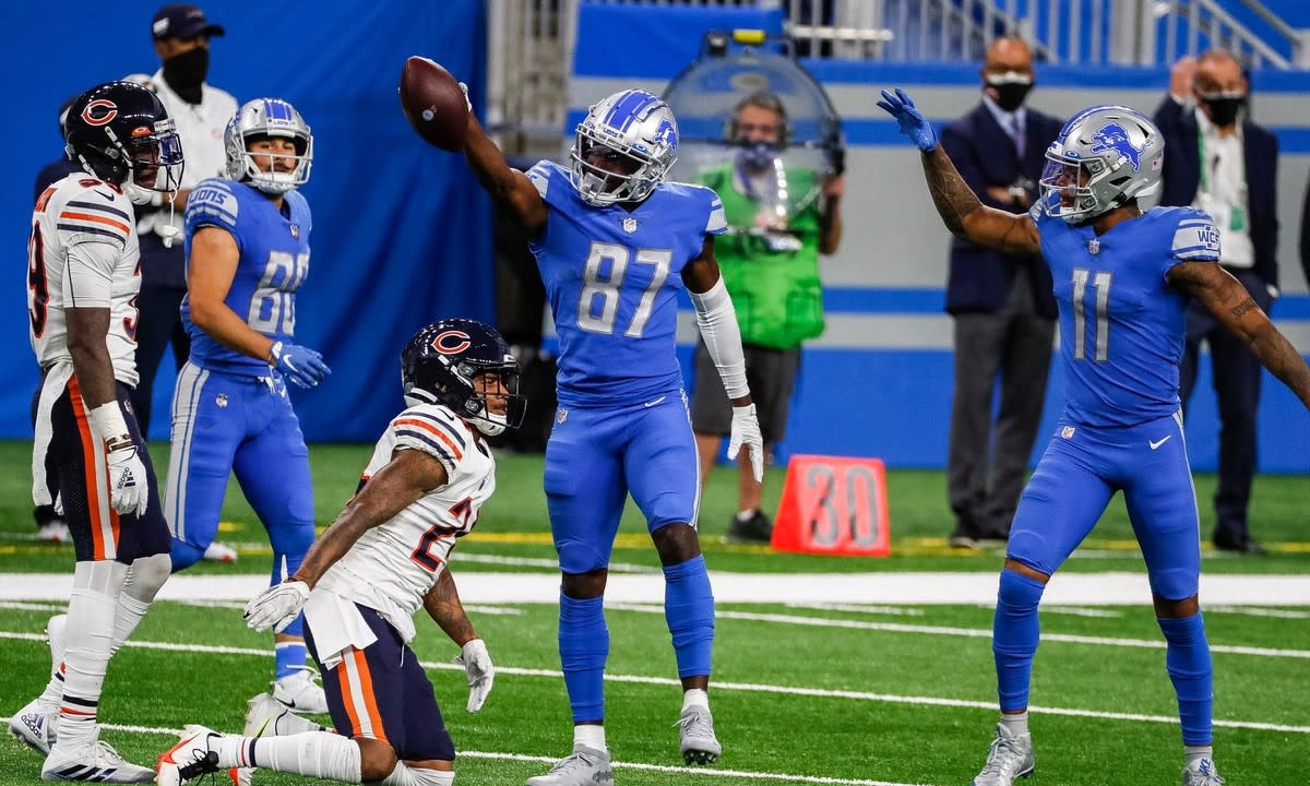 Cephus celebrates a first down against the Chicago Bears. 